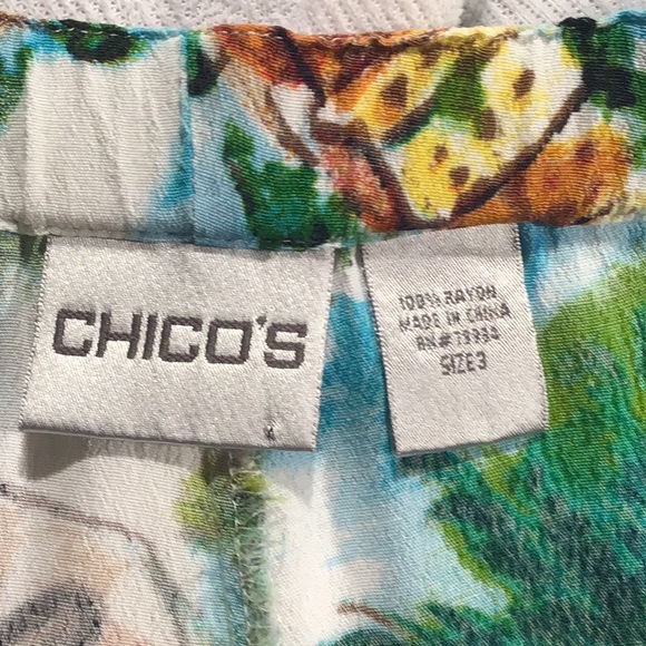 CHICO’S plus size capris - Picture 8 of 9